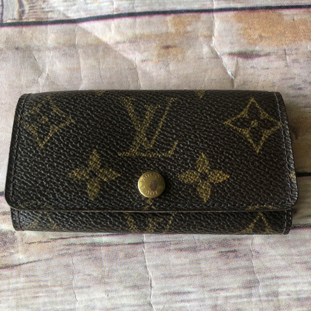 Louis Vuitton monogram multicles 4 ring key case